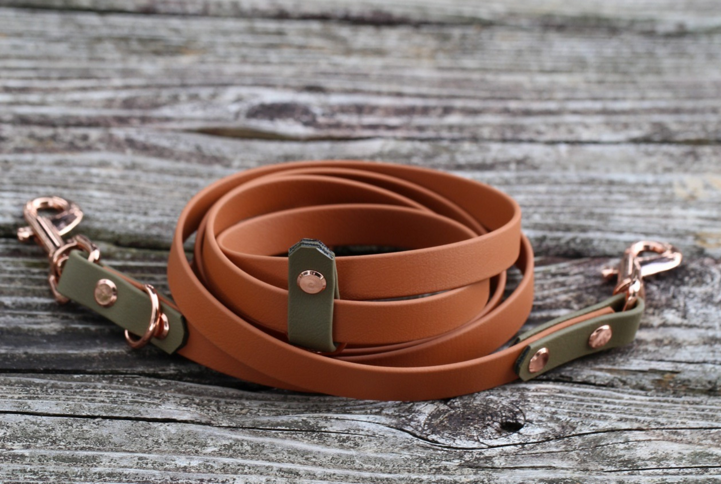 MATCHA CHOCOLATE Shoulder Leash