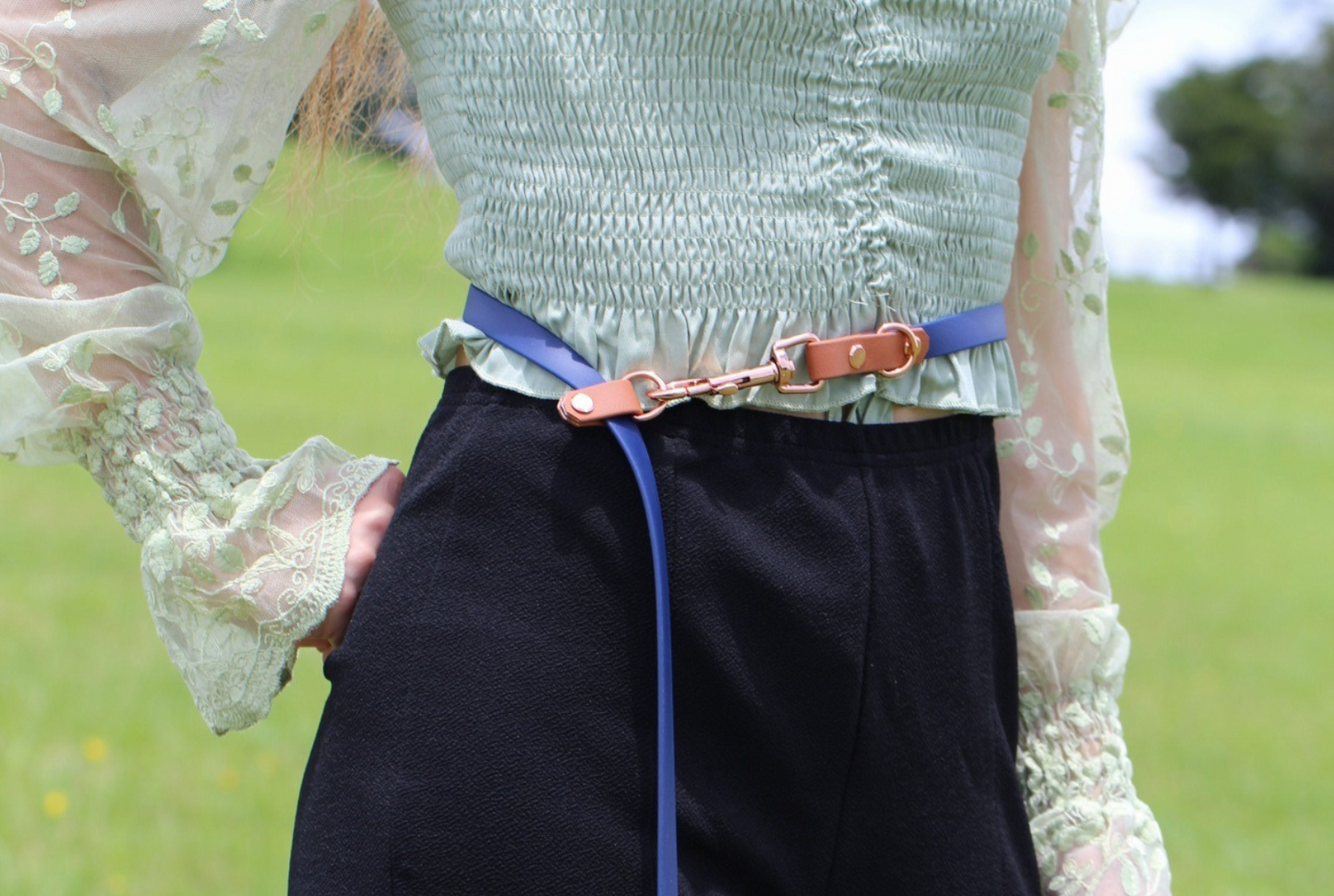 LAKE SIDE Shoulder Leash